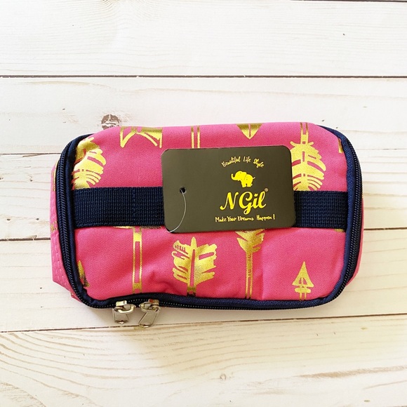 Metallic Gold Straight and Arrow Pink Case - Picture 3 of 3